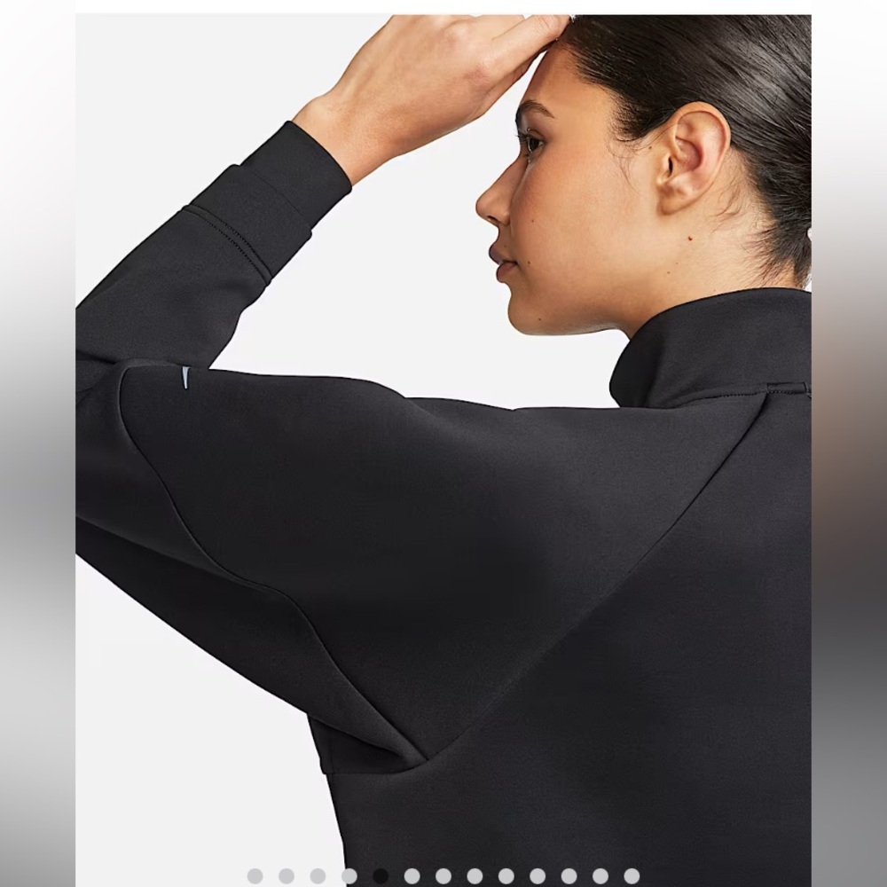 Nike Sustainable Materials
Nike Dri-FIT Prima
Women's 1/2-Zip Training Top - Picture 3 of 12